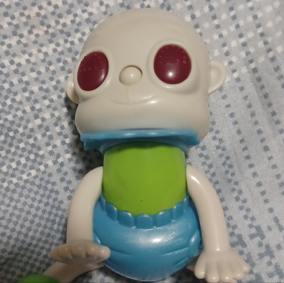 2002 Sega Robo baby Figure - Picture 4 of 4